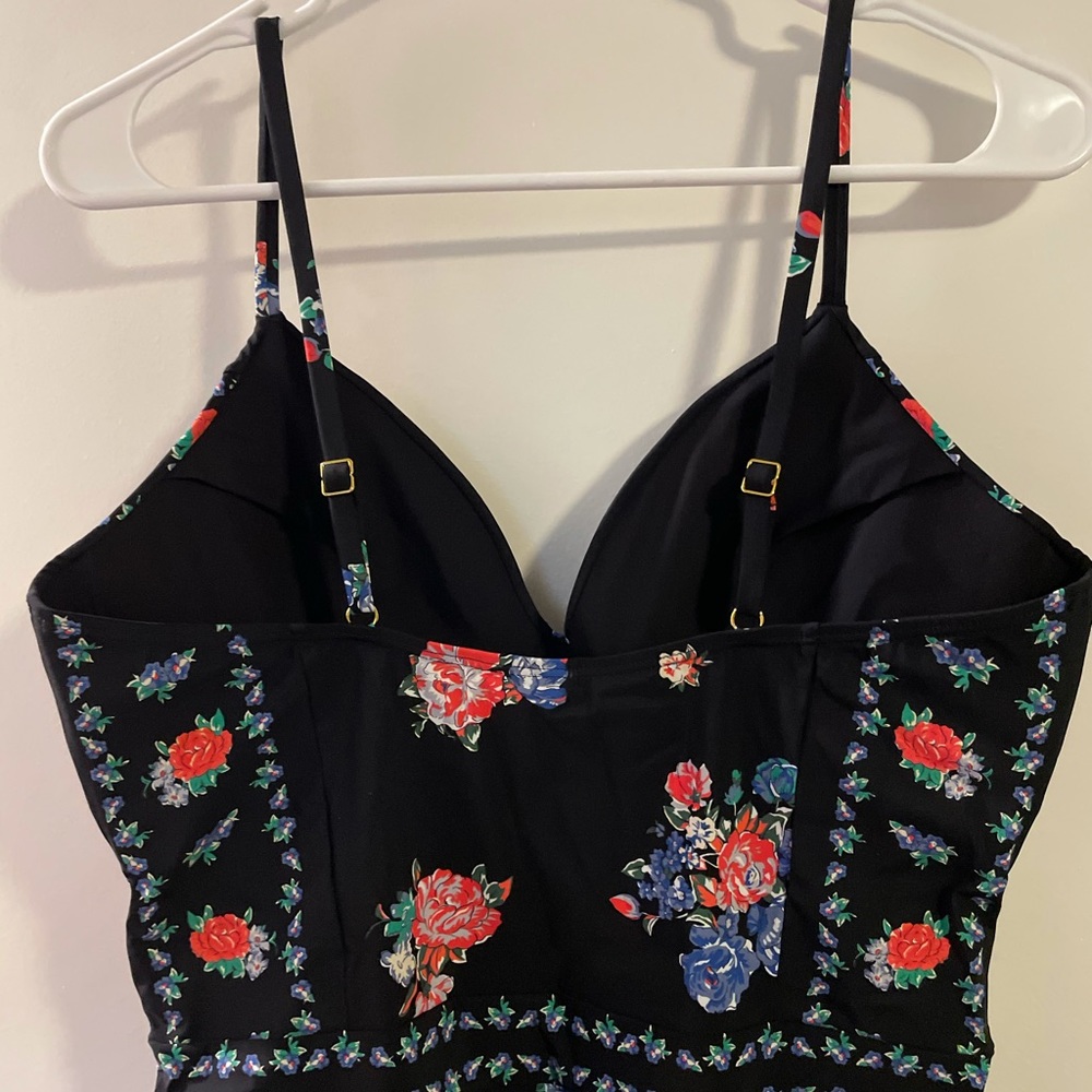 Tory Burch swim suit - Picture 5 of 6